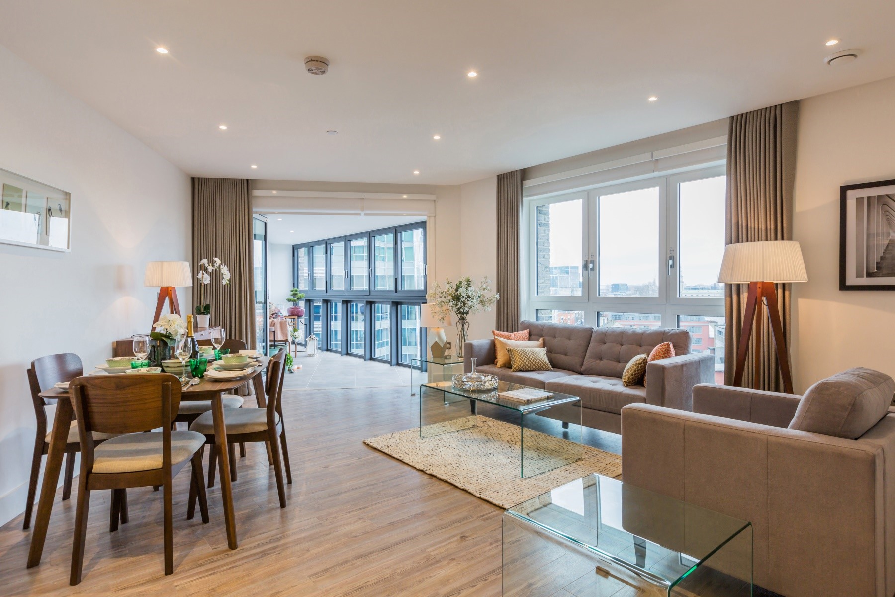 3 Bedroom Apartment Living Area | Aldgate Place | MyLo London